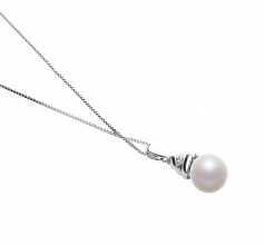 10-11mm AAAA Quality Freshwater Cultured Pearl Pendant in Romola White