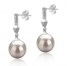 9-10mm AAAA Quality Freshwater Cultured Pearl Earring Pair in Erma White