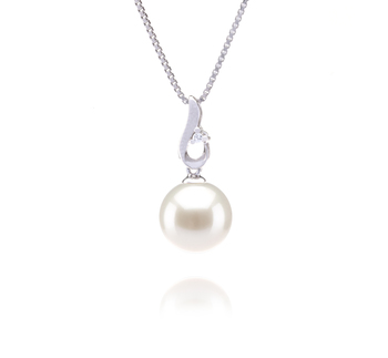 9-10mm AAAA Quality Freshwater Cultured Pearl Pendant in Courtney White